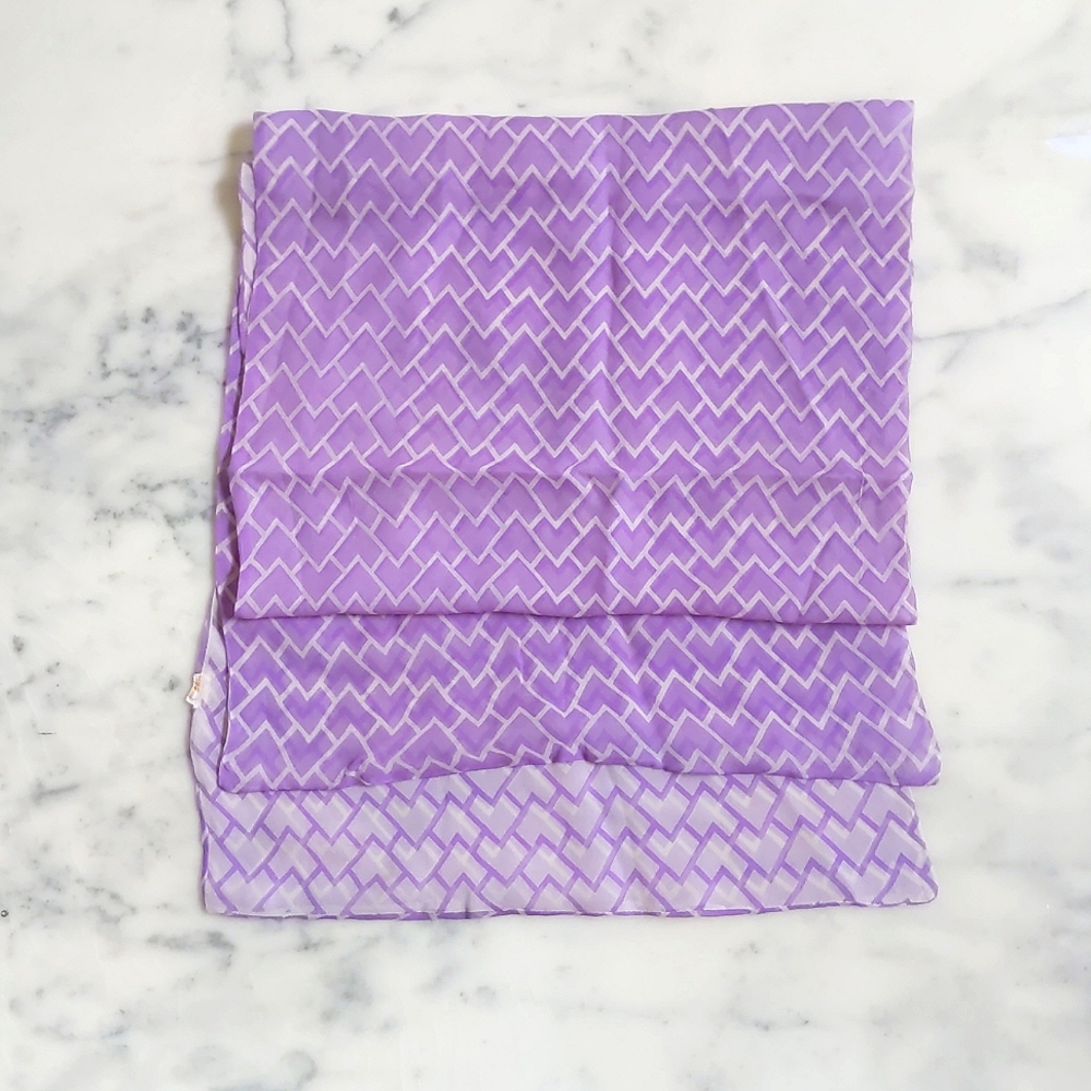 100% Silk Two layers and two shades scarf with pattern.